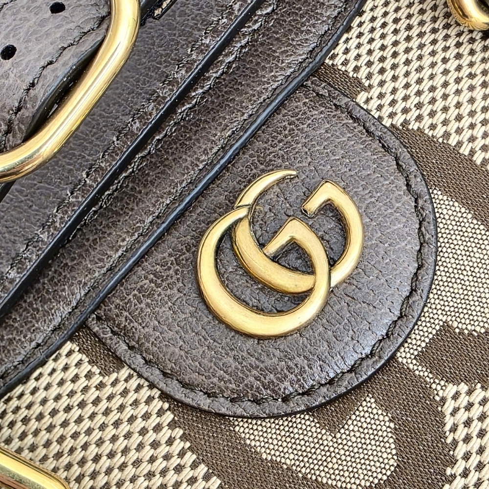 ✨️Excellent Condition Authentic Gucci Diana Mini Bag - Picture 13 of 16